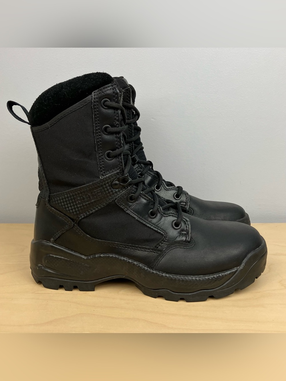 5.11 Tactical Women’s Size 8.5 ATAC 2.0 8” Black Leather Combat Work Boots